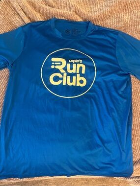Diplos run club unisex tee